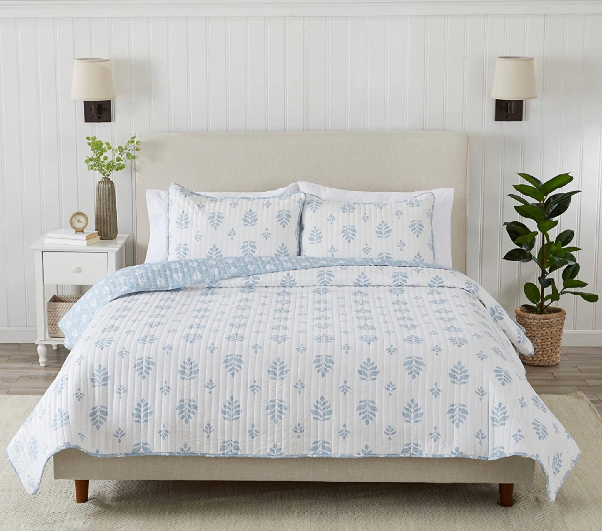 Serena and Lily dupe quilt ! 