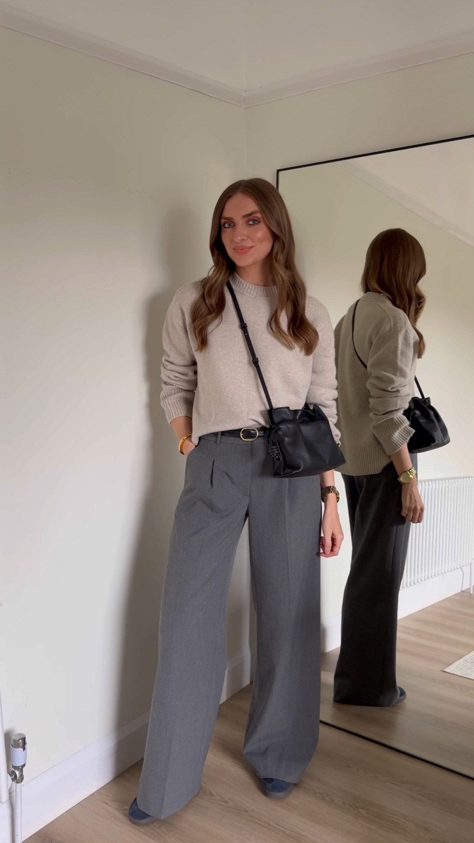 Styling grey trousers

Small in the & Other stories cashmere beige jumper
26 Long in the Abercrombie Grey Mid Rise Tailored Wide Leg Pant
I'm 5ft 6
Loewe mini flamenco bag 
Adidas navy samba trainers 





Grey trouser outfit, wardrobe staples, wide leg trousers
outfit inspiration, smart casual outfit, adidas samba trainers, wardrobe staples, transitional outfit

#AugustBrandSpotlight #LTKuk #LTKeurope