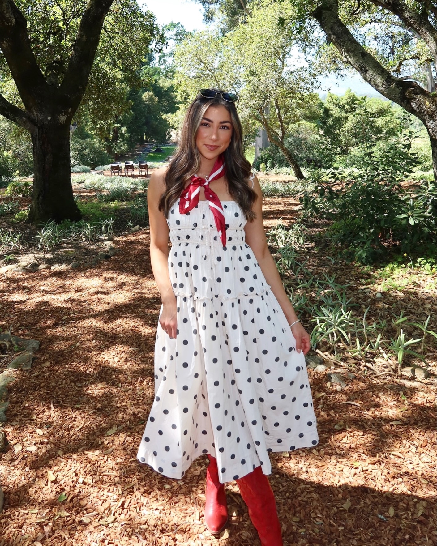 March memories I won’t forget!! ♥️ turning 32, Duke is 10 months now!! (How?! 😭), Kaleb is wrapping up his first year of law school, my parents came in town to dedicate Duke at church 🥹& celebrating my best friend getting married this year! 

So thankful!!! & if you’re looking for more Bible teaching and encouraging faith topics, I drop audio only episodes every Friday on my podcast! @happyandhealthypodcast 💛