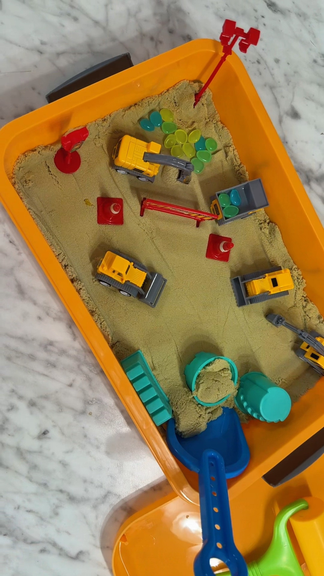 Construction Theme Sensory Bin for your toddlers!! Such a great screen free activity 🚜🚧🏗️🦺🪏 #toddlermom #screenfreeplay #sahm #momlife #toddleractivities

#LTKKids #LTKmomlife
