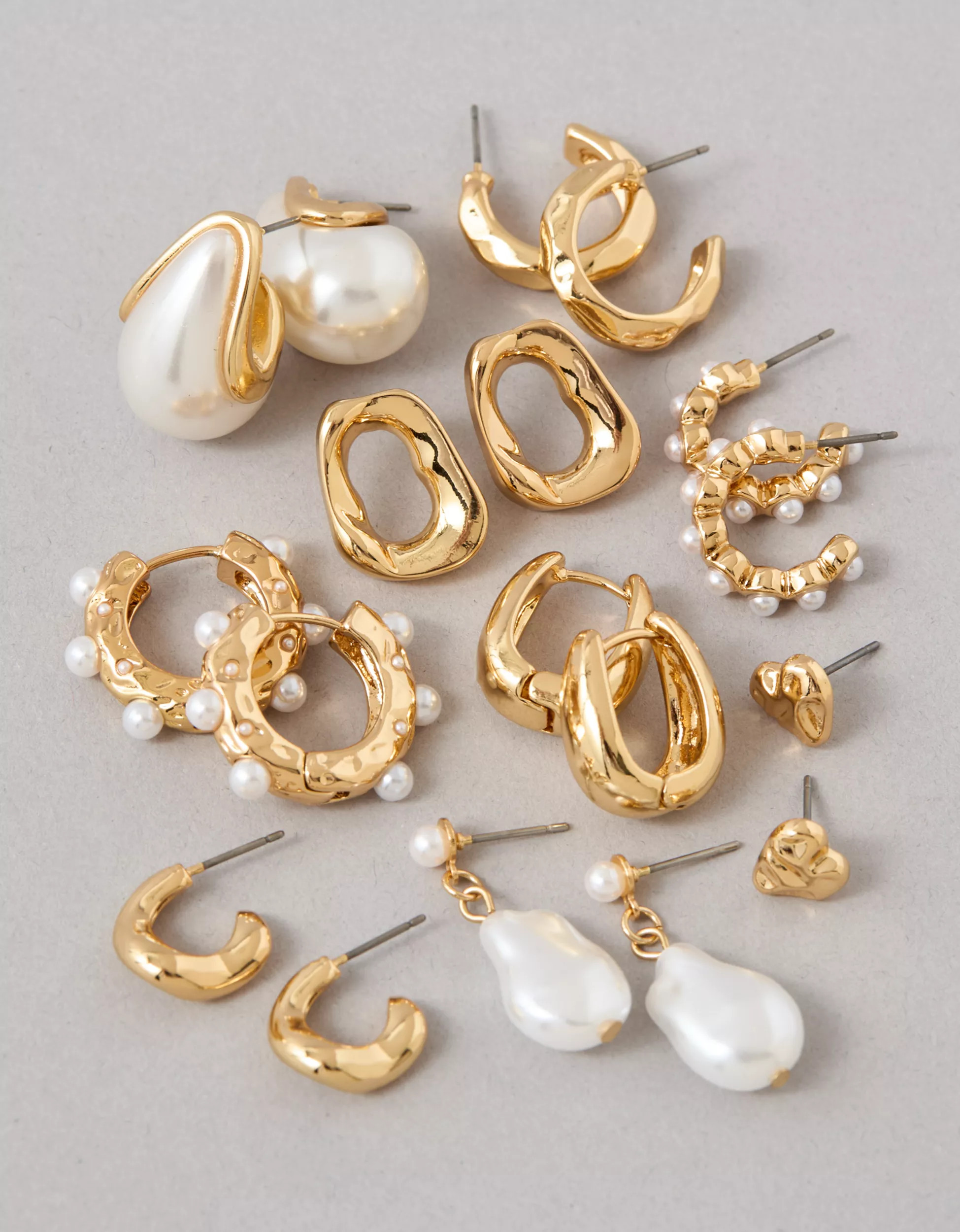 AEO Pearl & Gold Earrings 9-Pack | American Eagle Outfitters (US & CA)