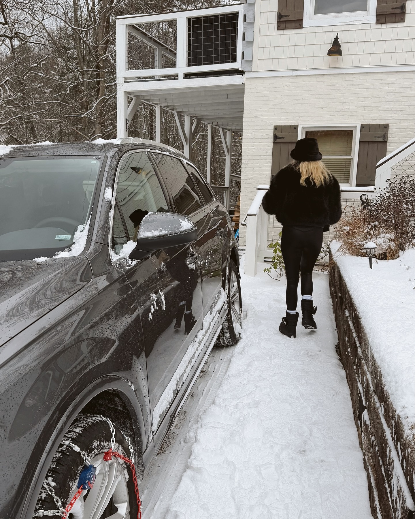Ski fashion and not only. Little upstate escape.
#apresskistyle #fauxfurcoat #smokies #ootd #winterfashion 

#LTKStyleTip #LTKTravel #LTKWatchNow