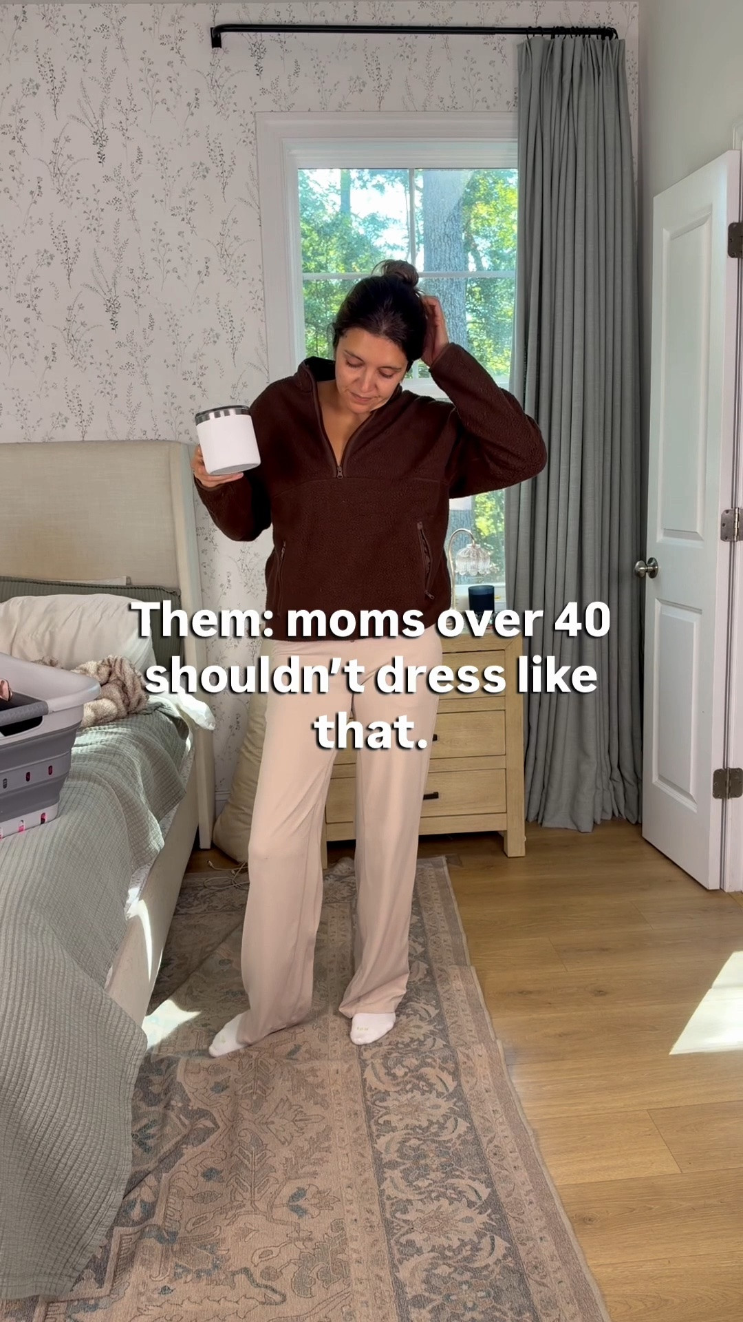 Outfits for women over 40 😏 I’m 5’7” and wear a small, 27 or 4 tall length when available.