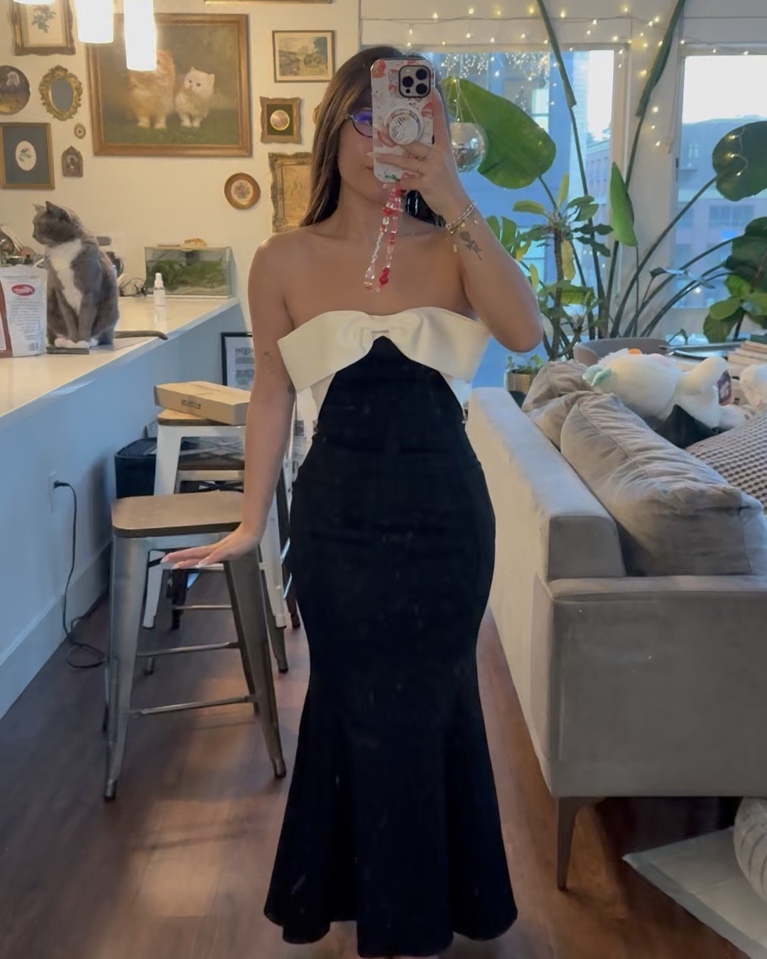 God bless midi dresses that fit just right on a petite gal like me. No alterations needed for girlies 5’0” and under 

#LTKgrwm #LTKPetite #LTKootd