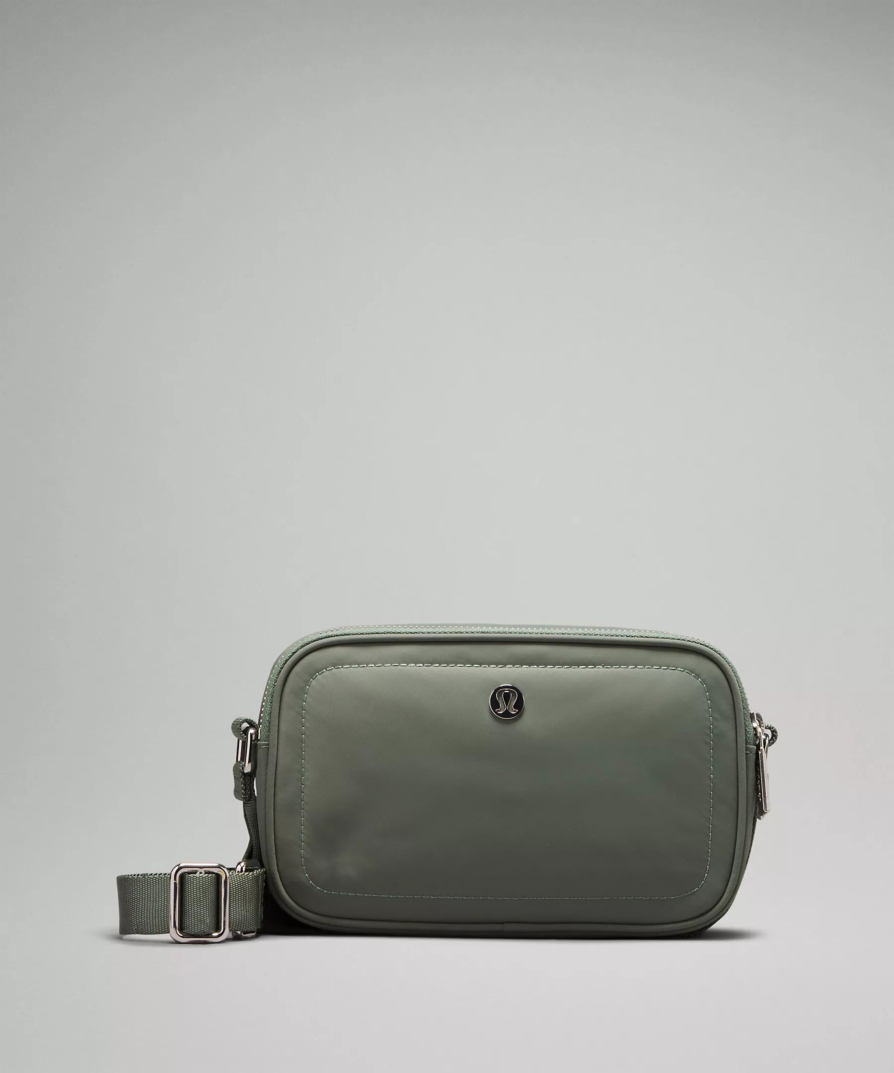 Crossbody Camera Bag 2L | Lululemon (US)