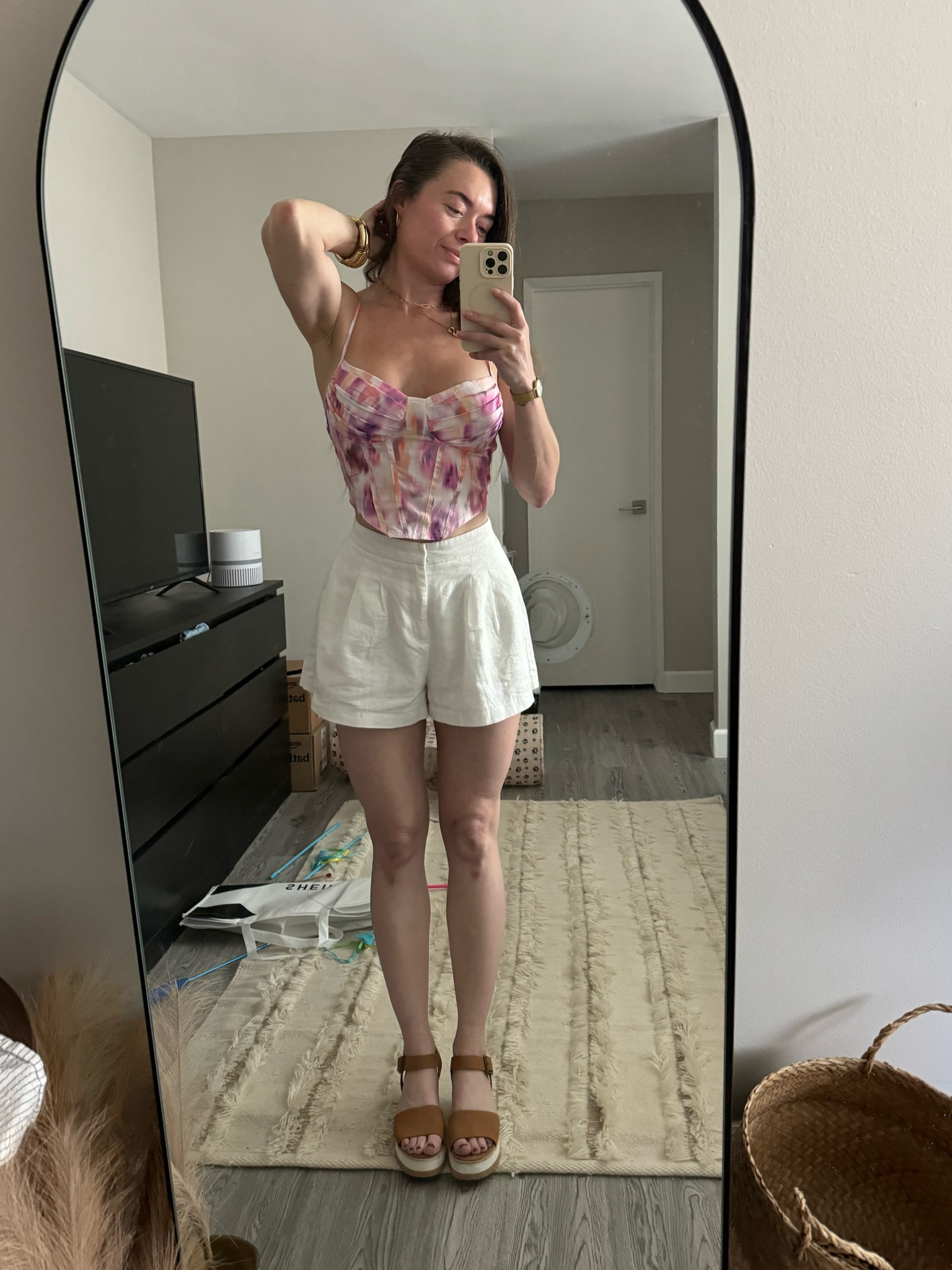 Feeling fun and flirty in these flowy shorts and printed crop top paired with my Diana tan leather wedge sandals from TOMS and gold jewelry. 🫦🌸

I couldn’t find the exact shorts so I linked a few options for you that are somewhat similar.

#LTKFindsUnder50 #LTKTravel #LTKStyleTip