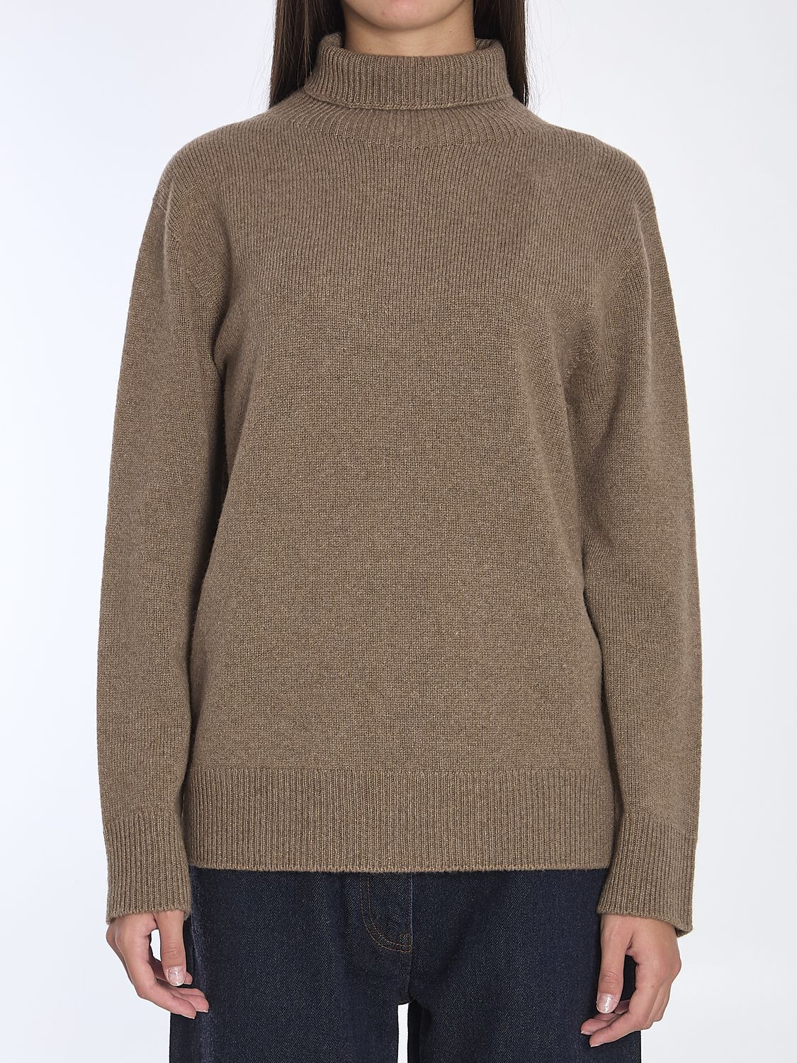The Row Women's Hepny Turtleneck Sweater in Beige | Size XS | 8275Y812 | LOZURI