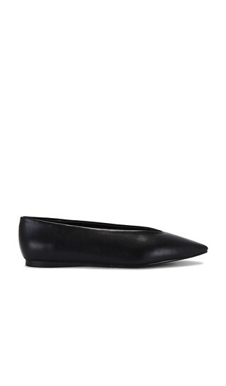 FEMME LA Coppellia Ballerina in Black. Taglia 6. Also in 7, 8. | Revolve Clothing (Global)