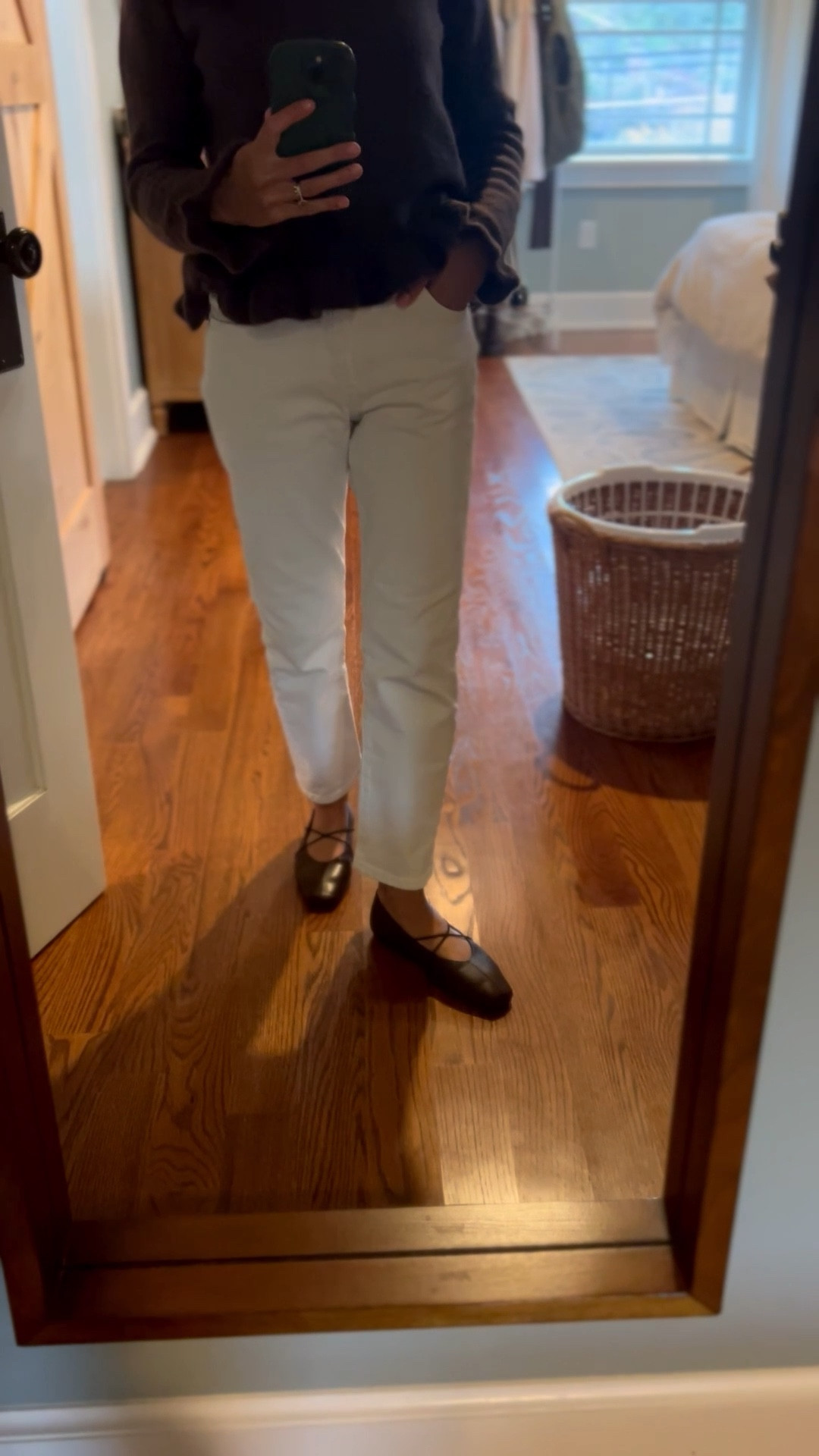 Finally tried the Levi’s 501s — comfortable & flattering — perfect mom jean

#LTKPetite #LTKFindsUnder100 #LTKStyleTip