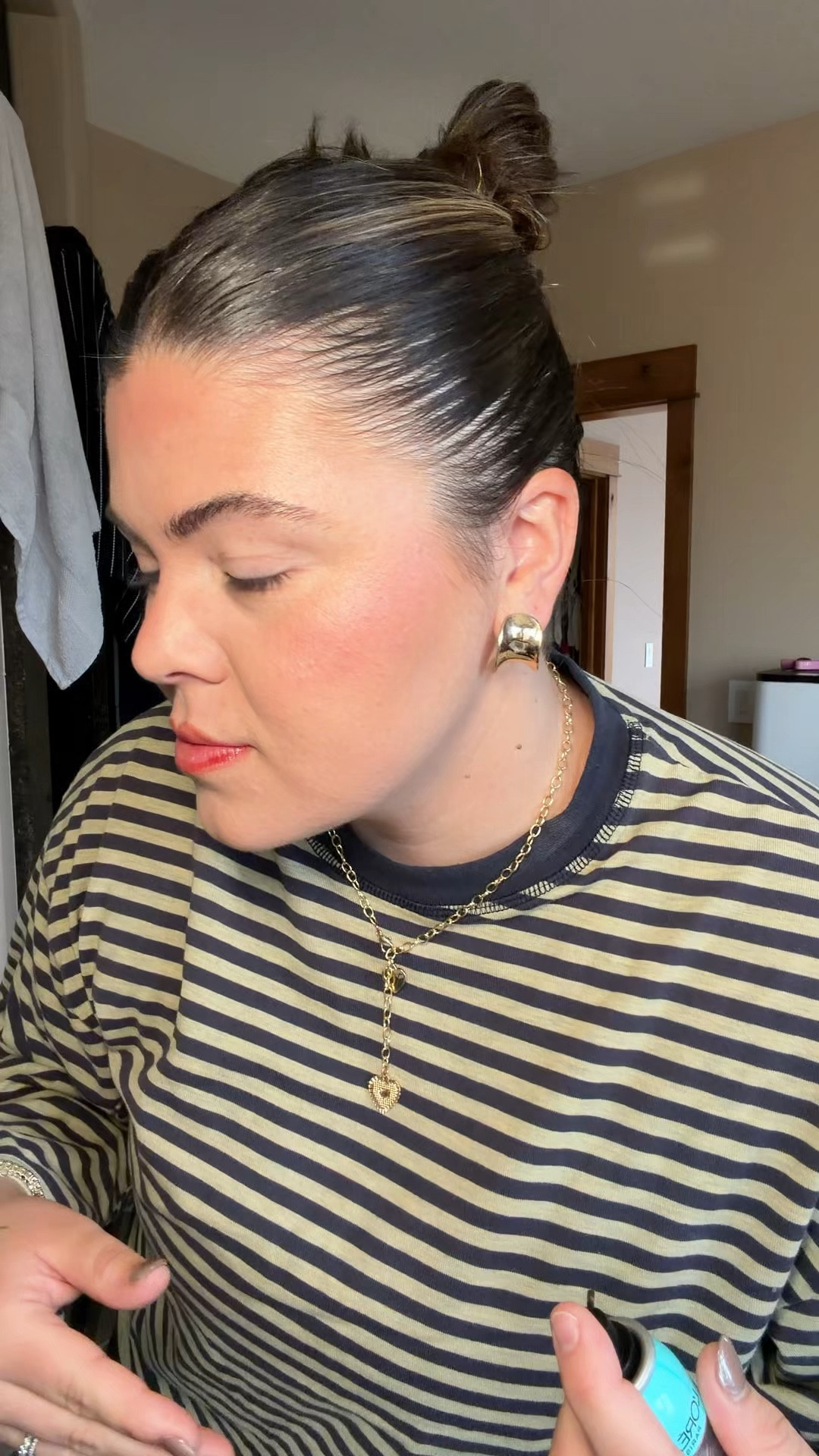 At this stage of postpartum 😂 

Root spray to cover grays or fill in sparse spots 

Shirt size large 

#LTKmomlife #LTKMidsize #LTKgrwm