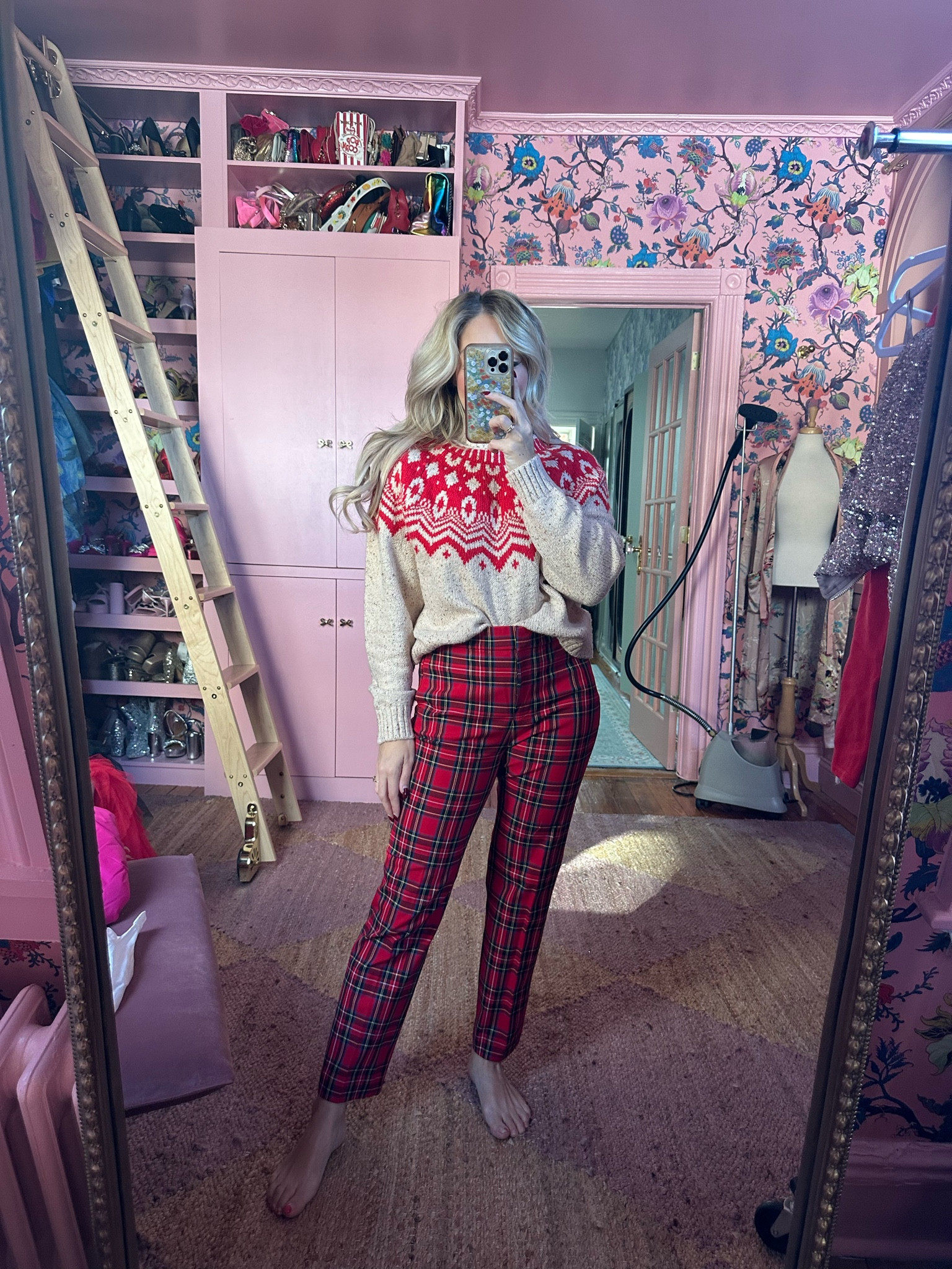 Old navy red fair isle sweater jcrew factory red plaid tartan pants 

#LTKHoliday #LTKGiftGuide #LTKfindsunder100