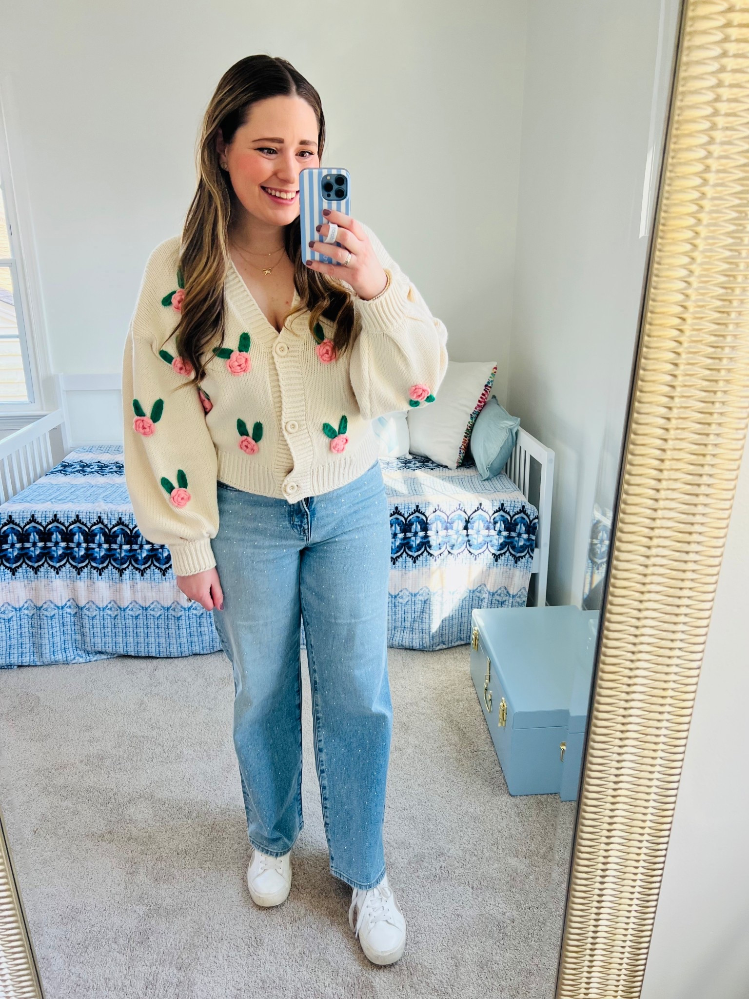 Casual Friday outfit of the day! Floral cardigan with embellished jeans 🌸

#LTKootd