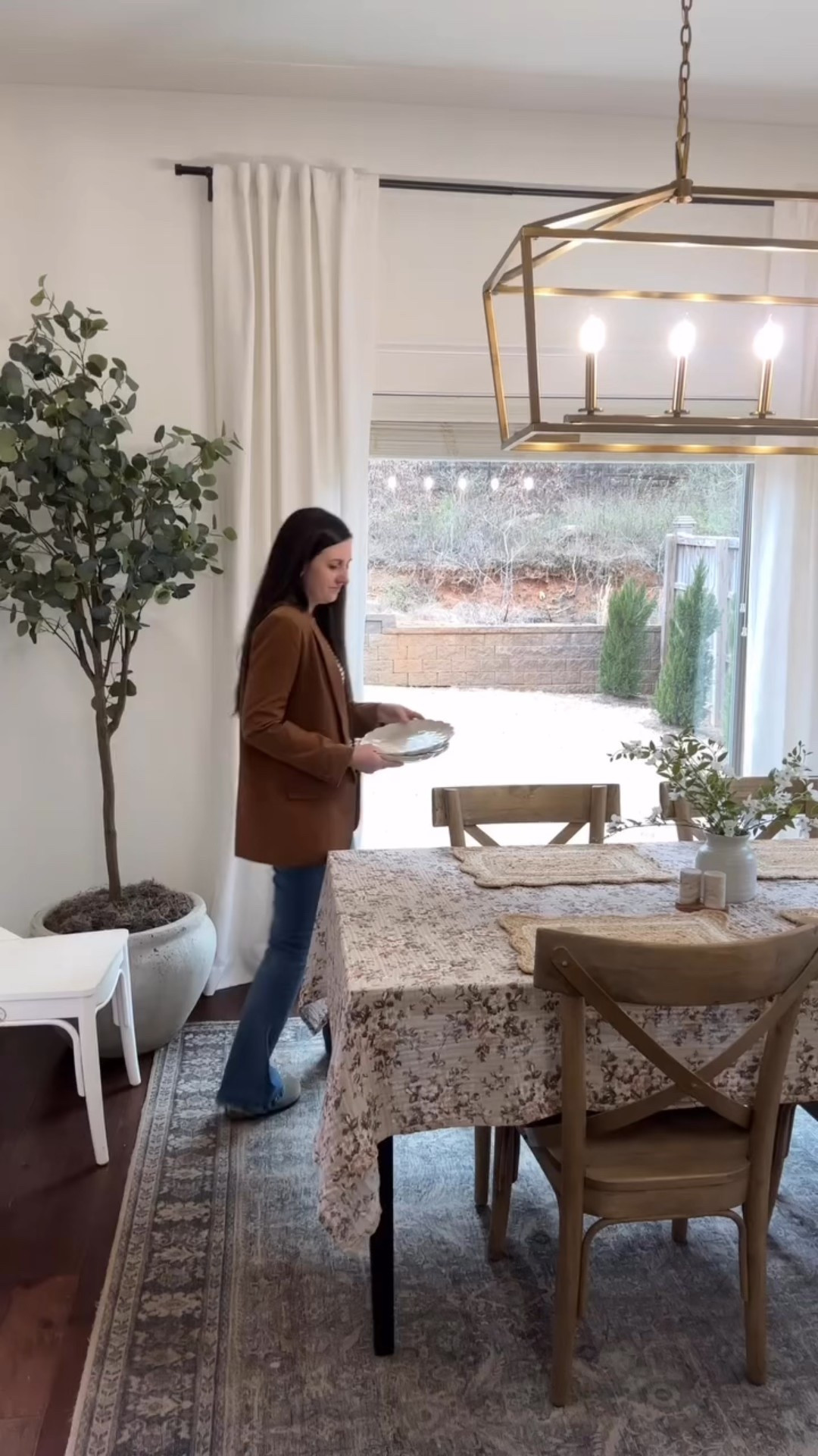 Sharing links for a neutral table setting. 🍽️

#LTKHome #LTKSeasonal