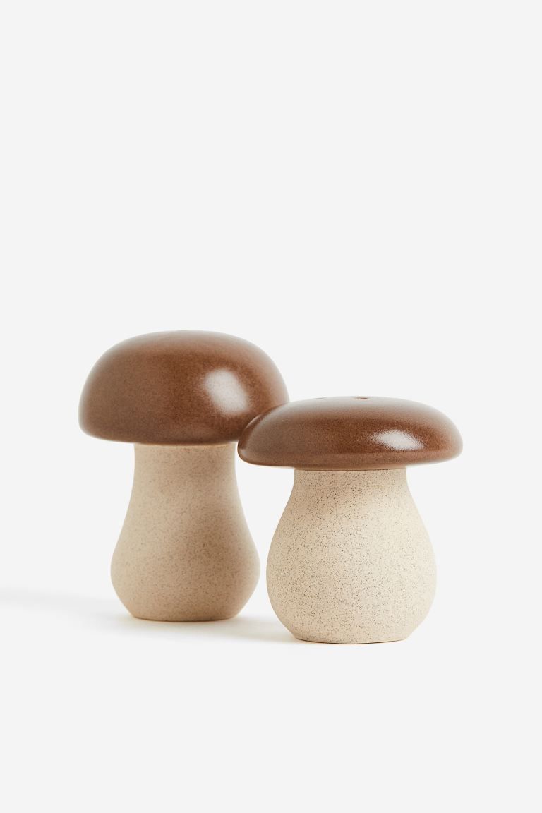 Stoneware Salt and Pepper Shakers | H&M (US + CA)