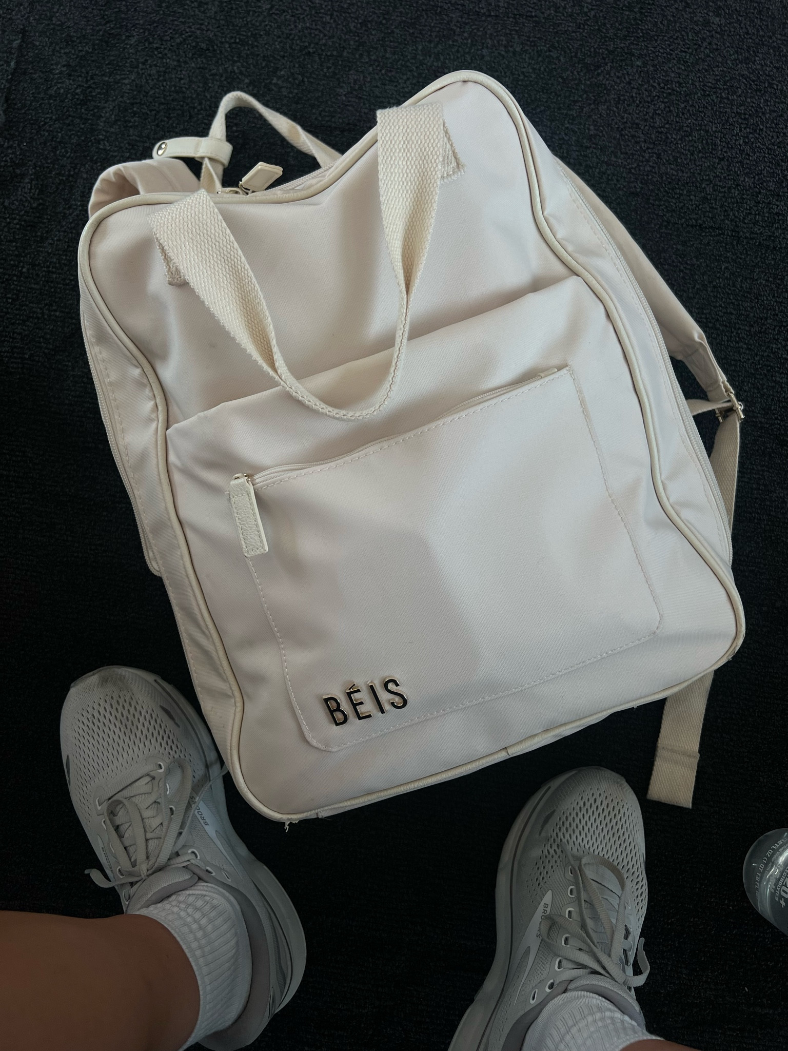 What’s in my carry on for travel!

#LTKstyletip #LTKtravel #LTKFind