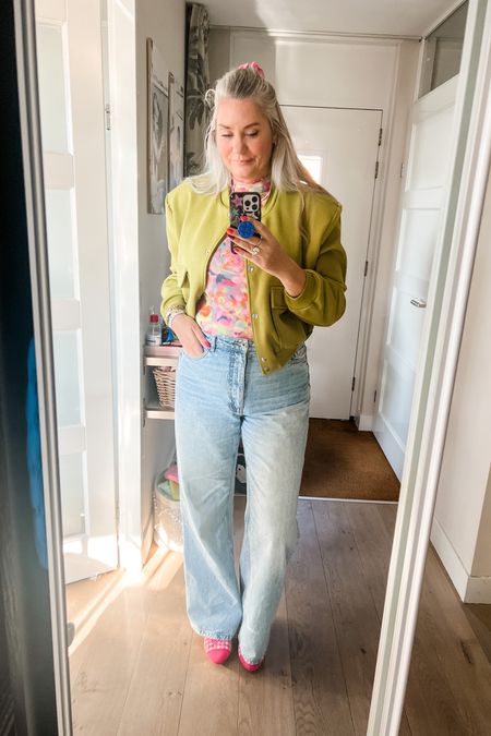 Ootd - Monday. Chartreuse cropped bomber over a multi colored mesh top paired with wide legged jeans. Pink gingham flats  

Bomber - Guts & Gusto
Jeans - Terstal (old)



#LTKeurope #LTKmidsize #LTKstyletip
