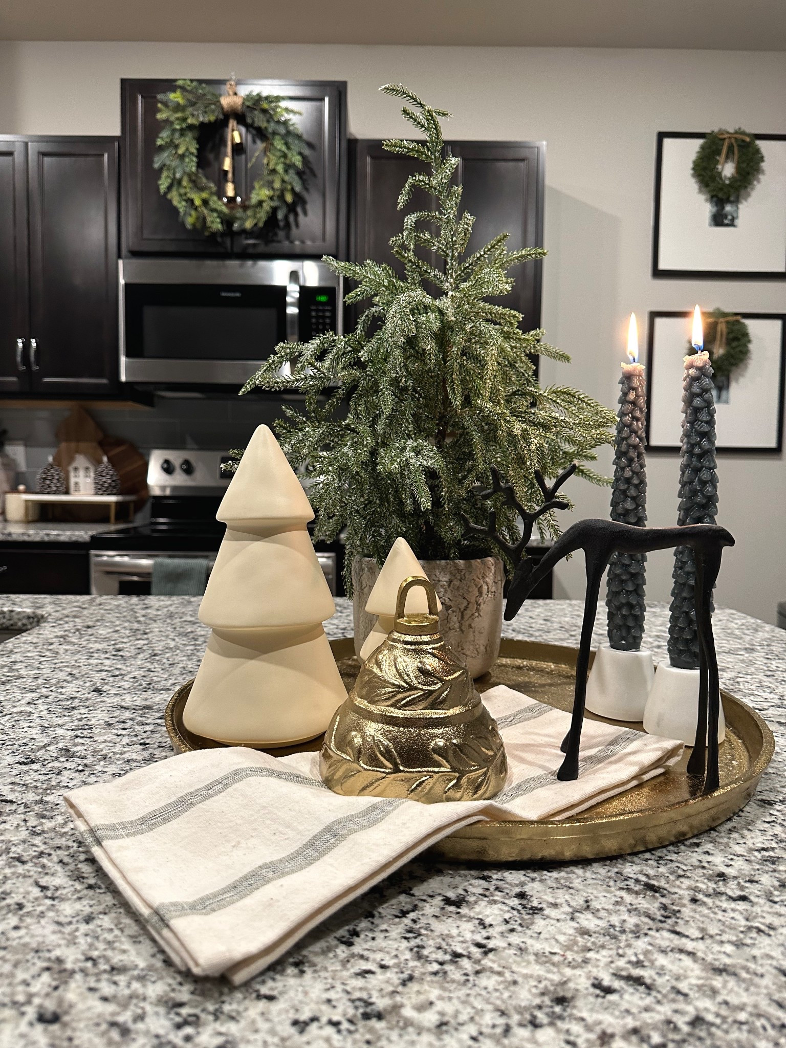 Holiday centerpiece inspo❤️

#LTKHoliday #LTKStyleTip #LTKHome