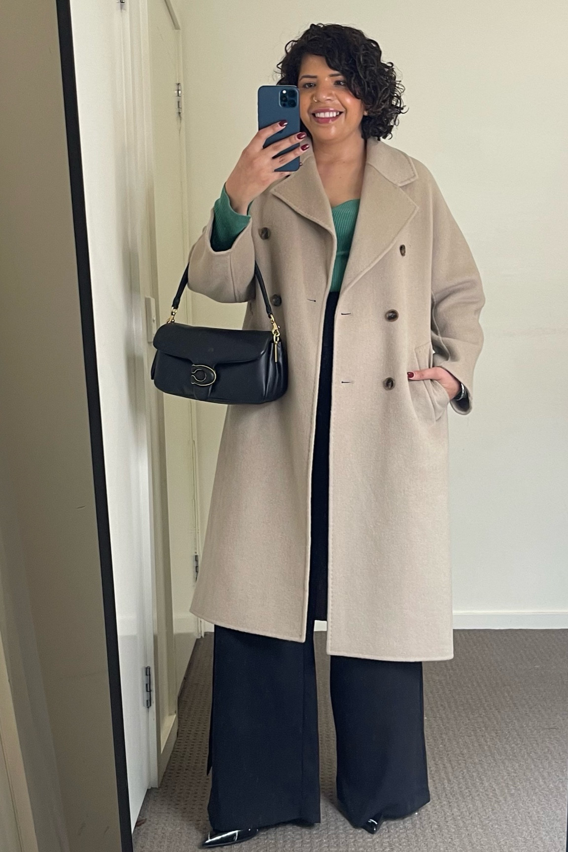 Day 28/30 Autumn Outfits- workwear edition. 
Top is H&M, trousers are Cazinc the label (linked similar), coat is lattelier (linked similar), bag is Coach pillow tabby, perfume is Gucci bamboo and lip balm is summer Fridays in cherry 🍒 

#LTKSeasonal #LTKmidsize #LTKworkwear