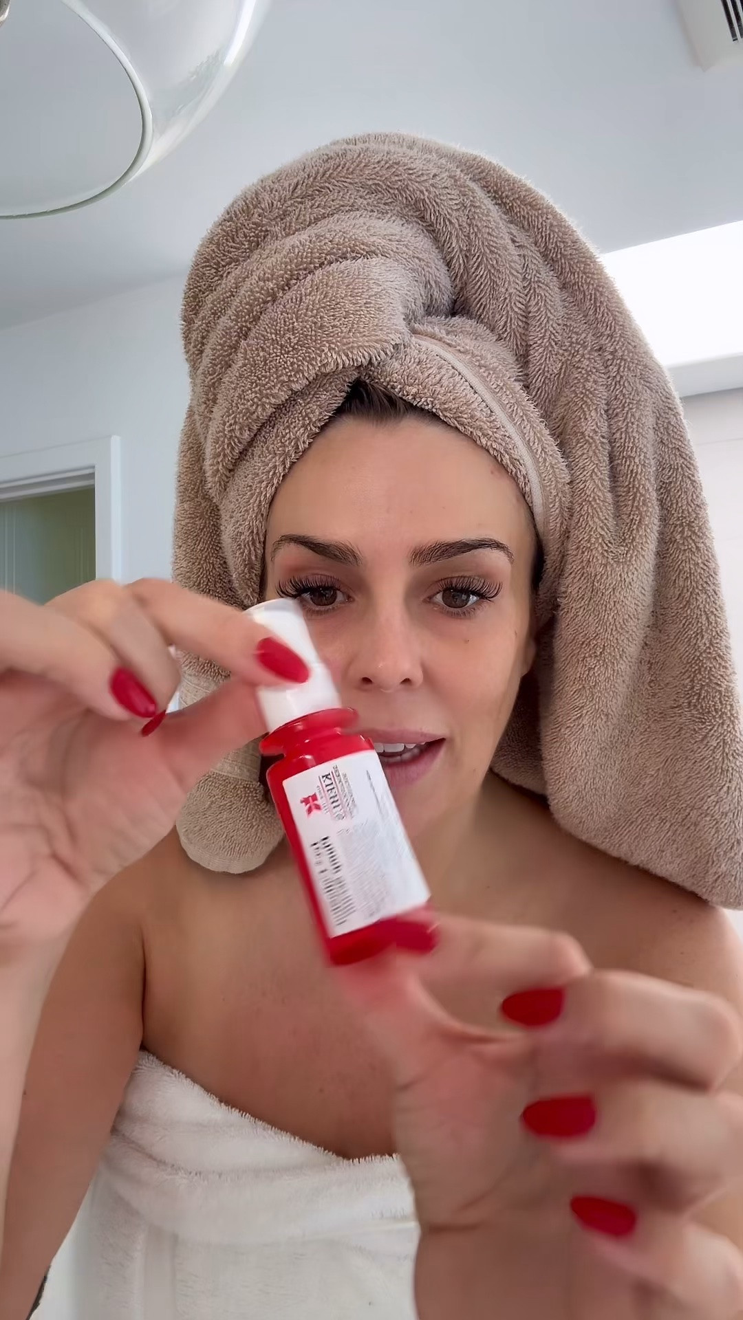 @kiehls￼1cc collagen shot serum is phenomenal!!! It’s derived from a synthetic peptide found in human collagen! So the plumping effects are no joke

#LTKBeauty #LTKOver40 #LTKgrwm