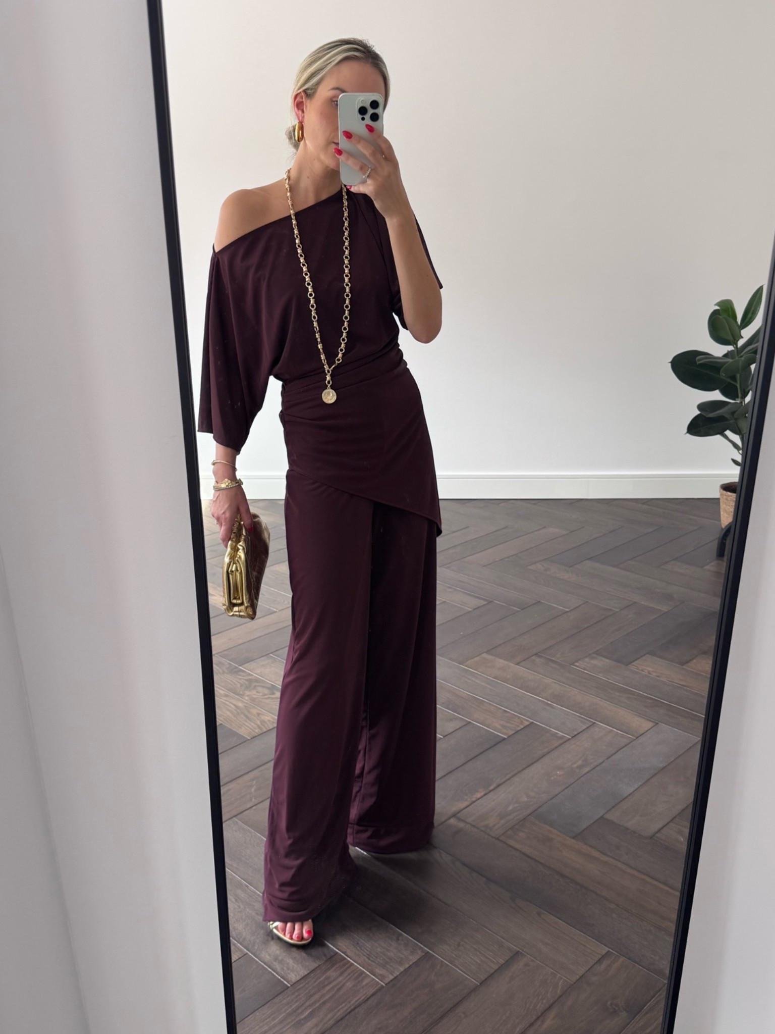 When it feels like a tracksuit but dinner appropriate is my kind of co-ord 🍇

#LTKdatenight #LTKtravel #LTKsummer