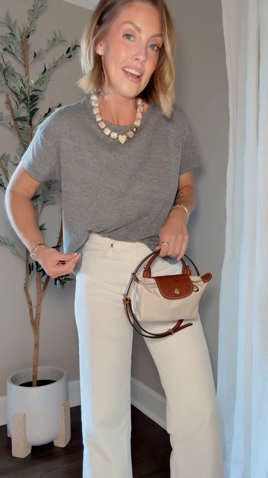XS $10 Target tee / 24 jeans / shoes are true to size but do run a bit narrow 


#LTKSeasonal #LTKPetite #LTKSaleAlert