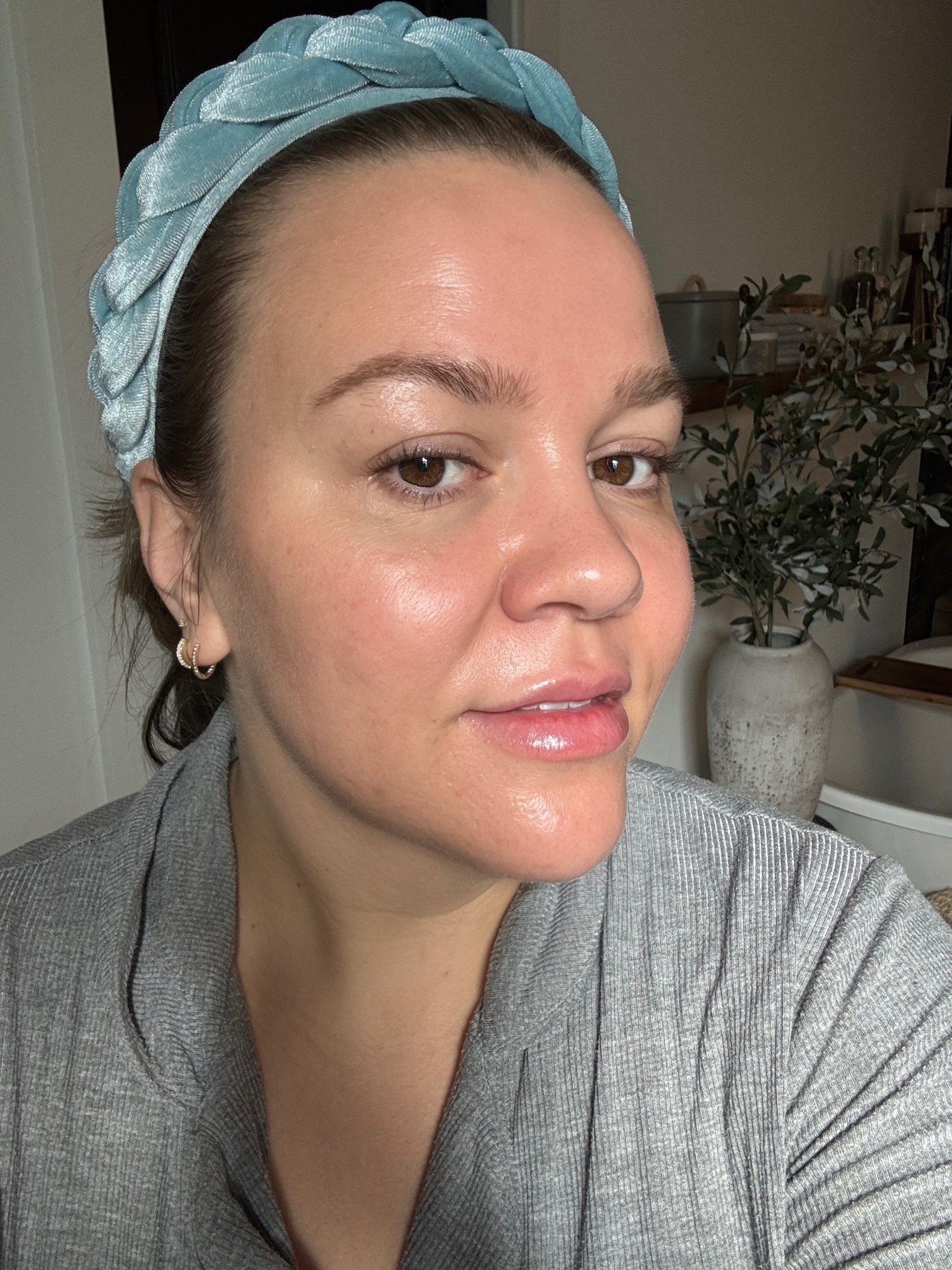 Finally found a morning skincare routine that works for me! Sharing all the products I use to keep my skin hydrated, radiant, and ready for the day. 

#MorningSkincare #SkincareRoutine #HydratedGlow #SkincareFavorites #LTKBeauty #LTKSkincare #SelfCareEveryday #RadiantSkin #SkincareLover #GlowUp