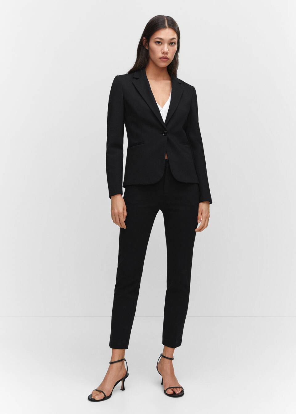 Fitted blazer with blunt stitch -  Women | Mango United Kingdom | MANGO (UK)