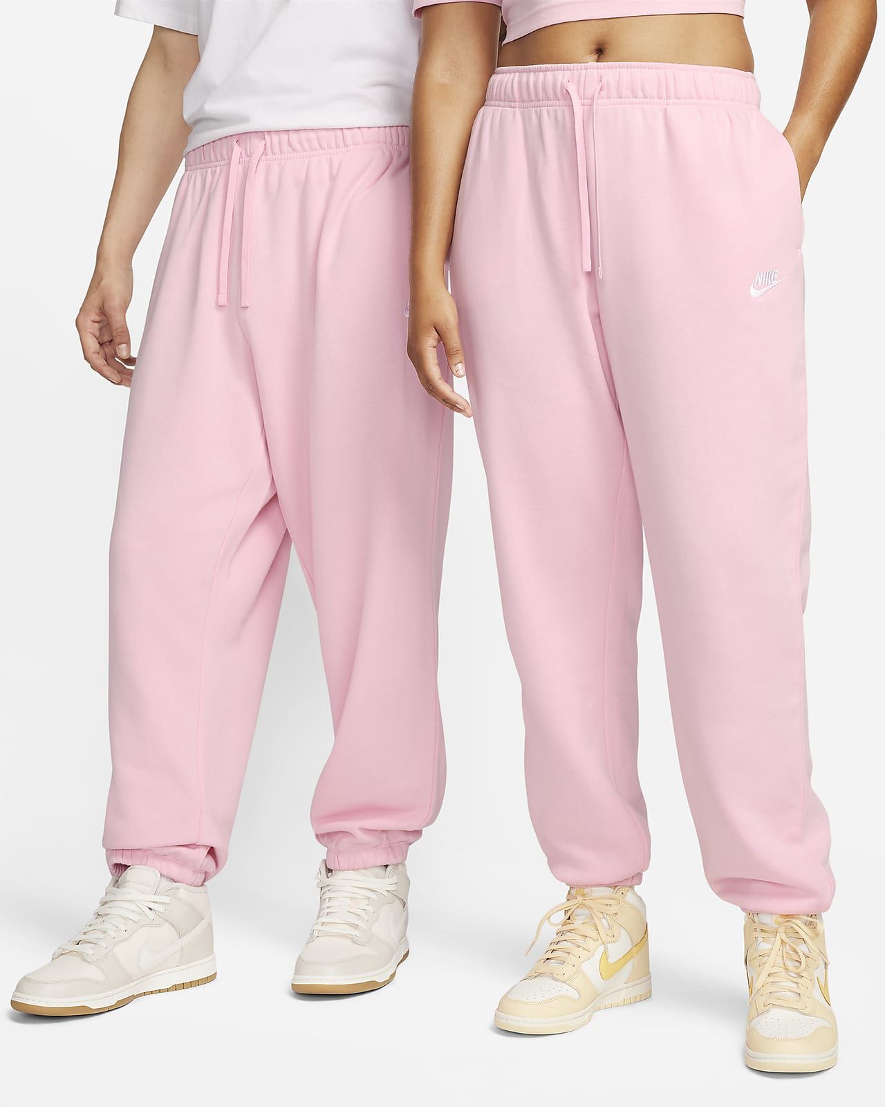 Nike Sportswear Club Fleece Women's Mid-Rise Oversized Sweatpants. Nike.com | Nike (US)