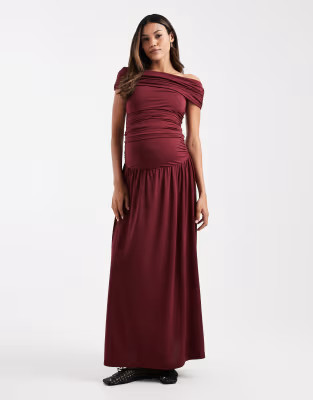 ASOS DESIGN Maternity ruched set in burgundy | ASOS | ASOS (Global)