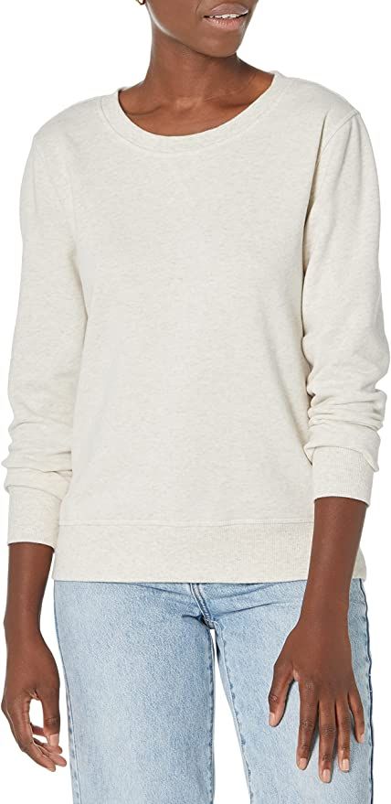 Amazon Essentials Women's French Terry Fleece Crewneck Sweatshirt (Available in Plus Size) | Amazon (US)