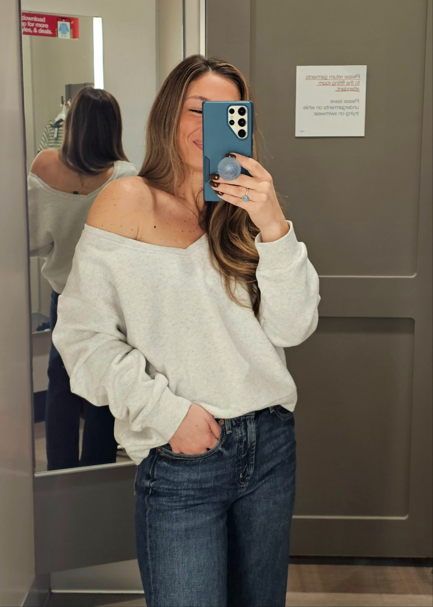 Off the shoulder sweatshirts are my love language. Wearing a small. 

#LTKmomlife #LTKootd