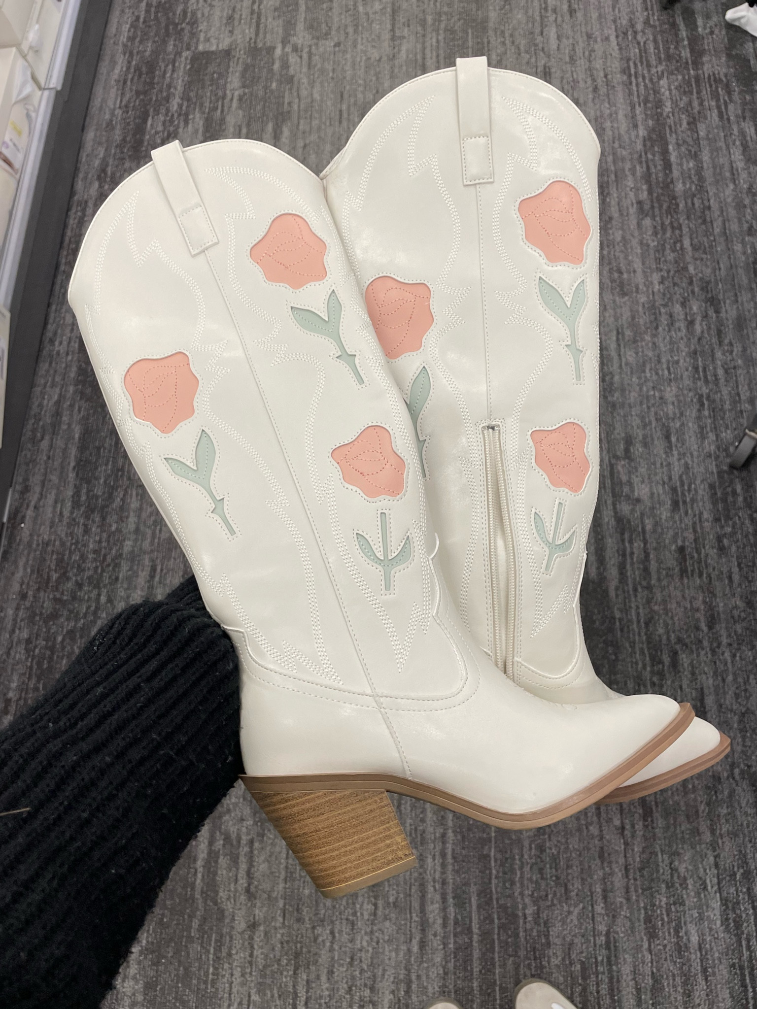 Trendy Cowgirl Boots

ARE YOU KIDDING?! SOOO CUTE! 

Boots  Cowgirl boots  cowboy boots  floral cowgirl boots  spring fashion  spring outfit  spring boots  outfit inspo  white boots  trending  tall boots  knee high boots  coastal cowgirl  coquette  girly outfits  emilyhosch 

#LTKStyleTip #LTKFindsUnder50 #LTKShoeCrush