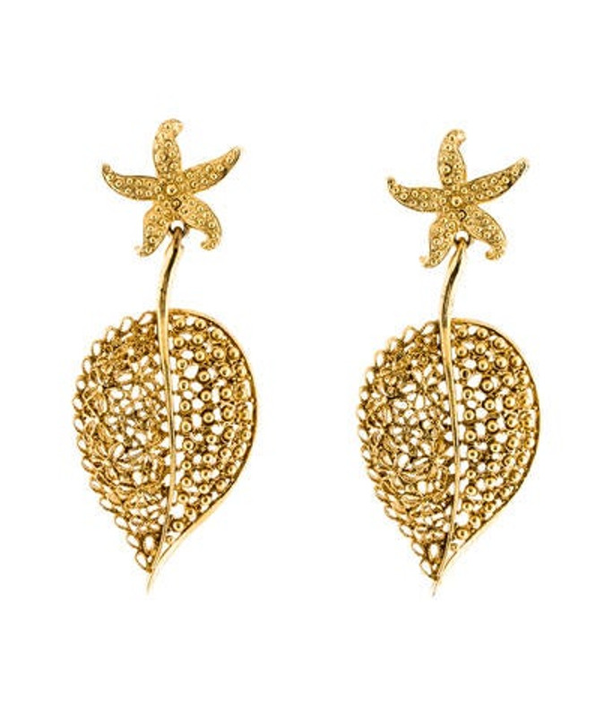 Oscar de la Renta Filigree Leaf Earrings gold Oscar de la Renta Filigree Leaf Earrings | The RealReal