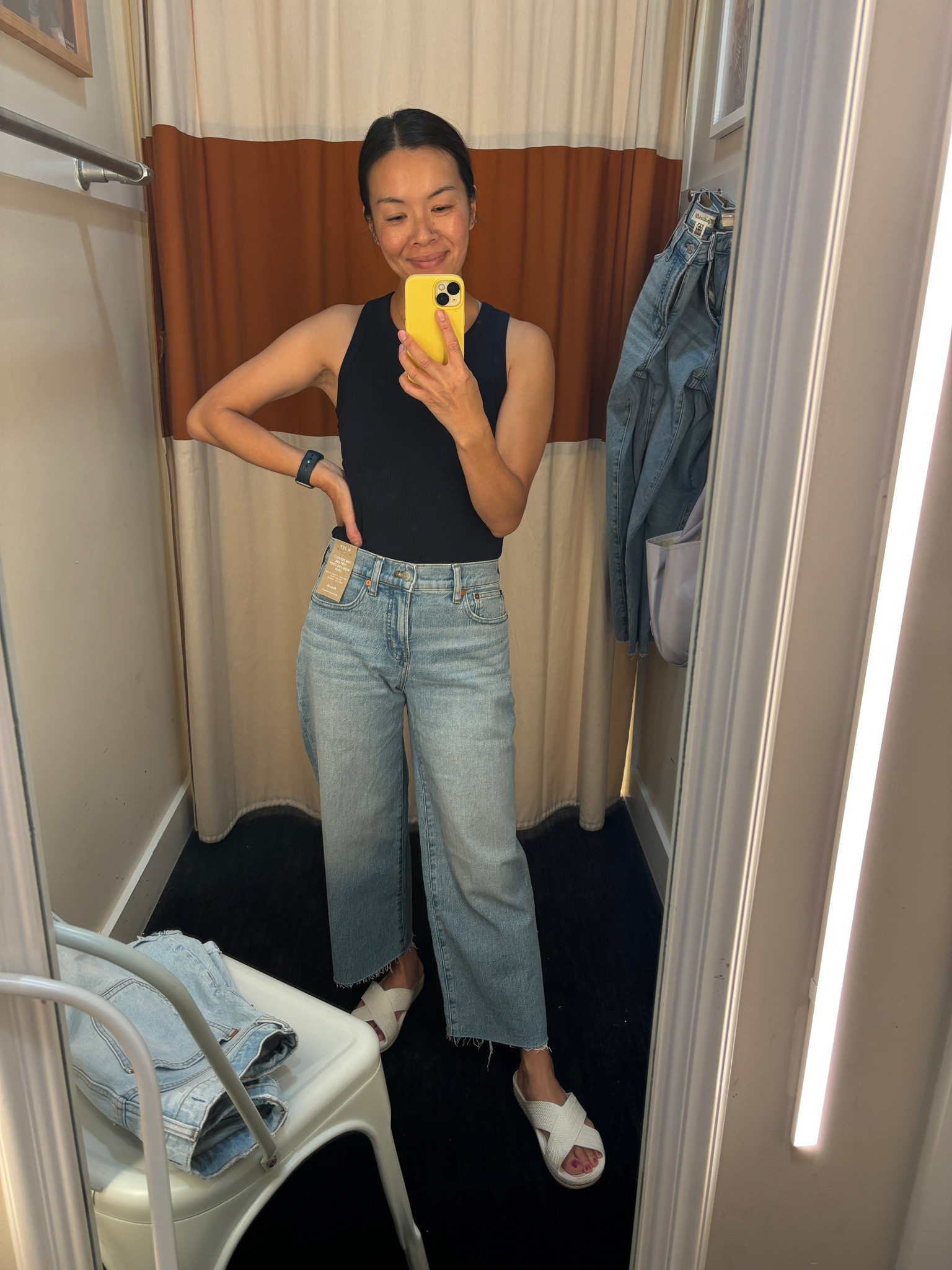 My favorite Madewell jeans are the perfect vintage wide-leg crop! Wearing size 25 for reference. 

#LTKxMadewell
