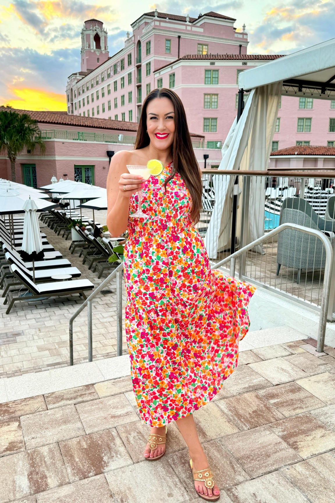 Such a perfect dress for summer! This one shoulder flowy dress comes in lots of print options and doesn’t wrinkle easily 🙌 Great to throw on and run out the door, pack or take for a day trip!

#LTKstyletip #LTKtravel #LTKfindsunder50