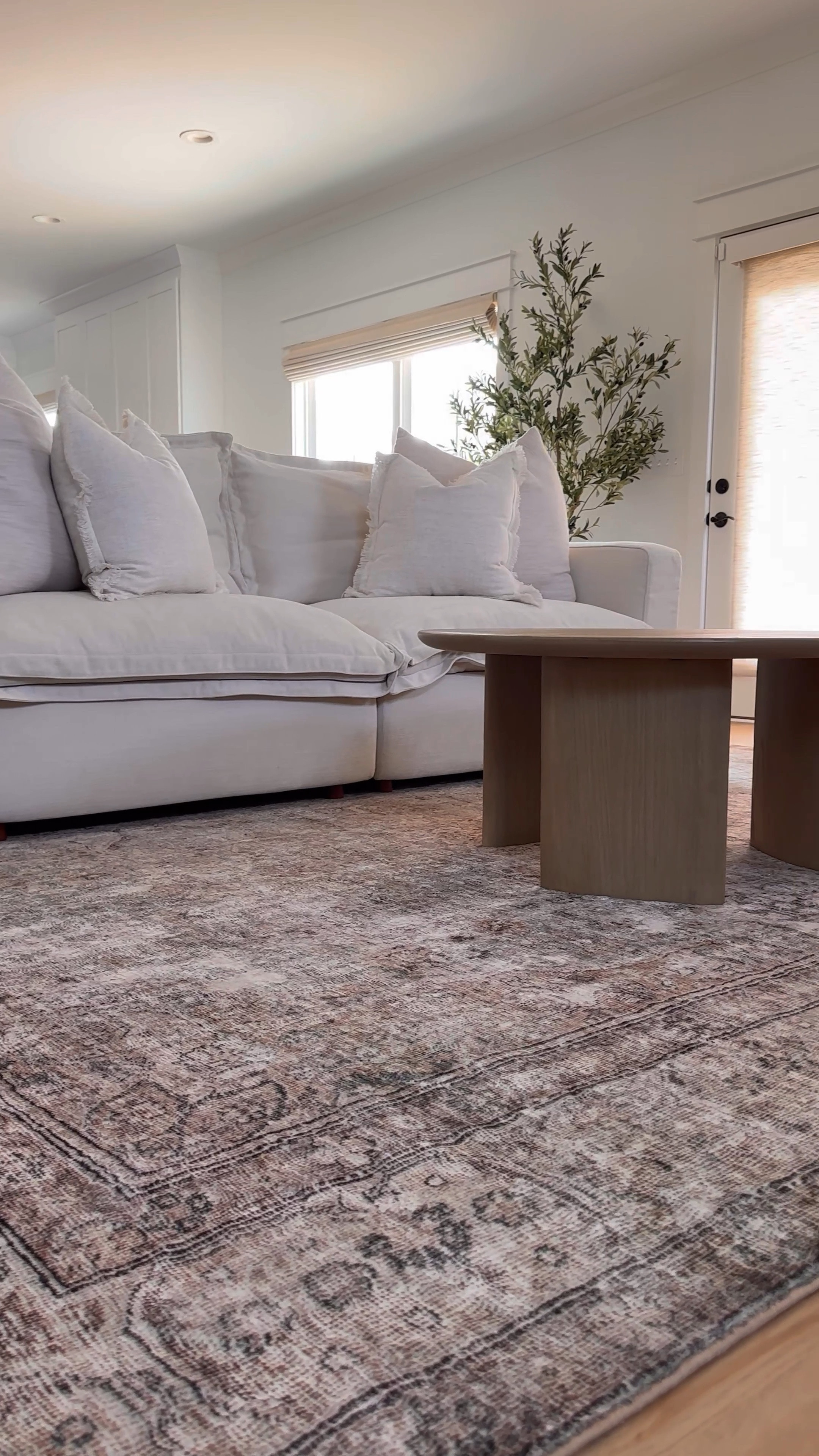Living room deets ✨ this rug is SO soft and the color theme is gorgeous! Coffee table quality REALLY shocked me for the price 👀
#livingroom # coffeetable #rugs #arearug #neutralrug #neutrallivingroom #livingroomdecor

#LTKSaleAlert #LTKFallSale #LTKHome