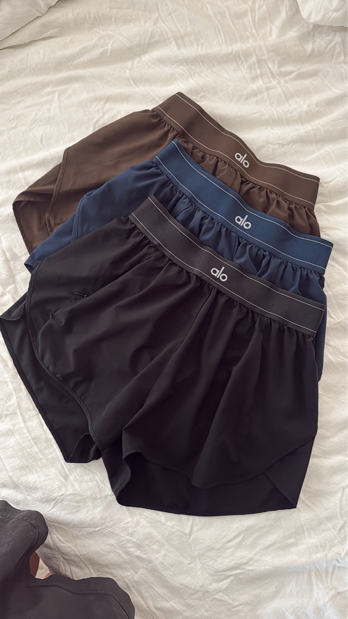 My fav alo shorts are 30% off right now! I’m in the medium

#LTKootd #LTKmomlife #LTKActive