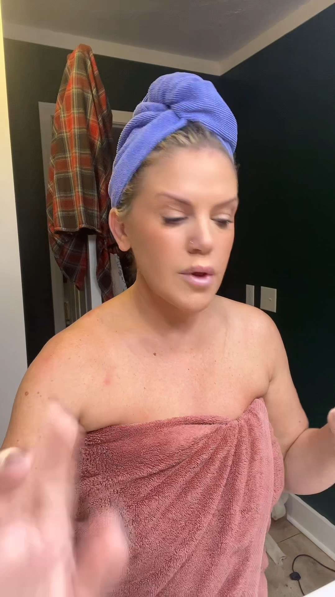 GRWM to style my short hair #hair #shorthair #grwm #ltkhair #ltkbeauty #styletips #hairstyle 