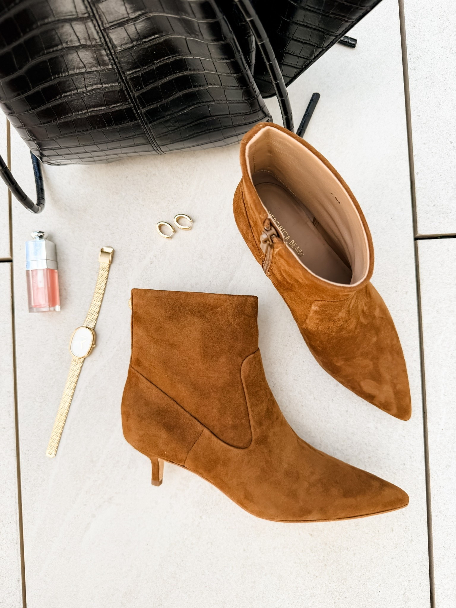 So many ways to style these booties for fall 😍

Loverly Grey, NSALE, Nordstrom sale, brown suede booties, sale alert

#LTKSaleAlert