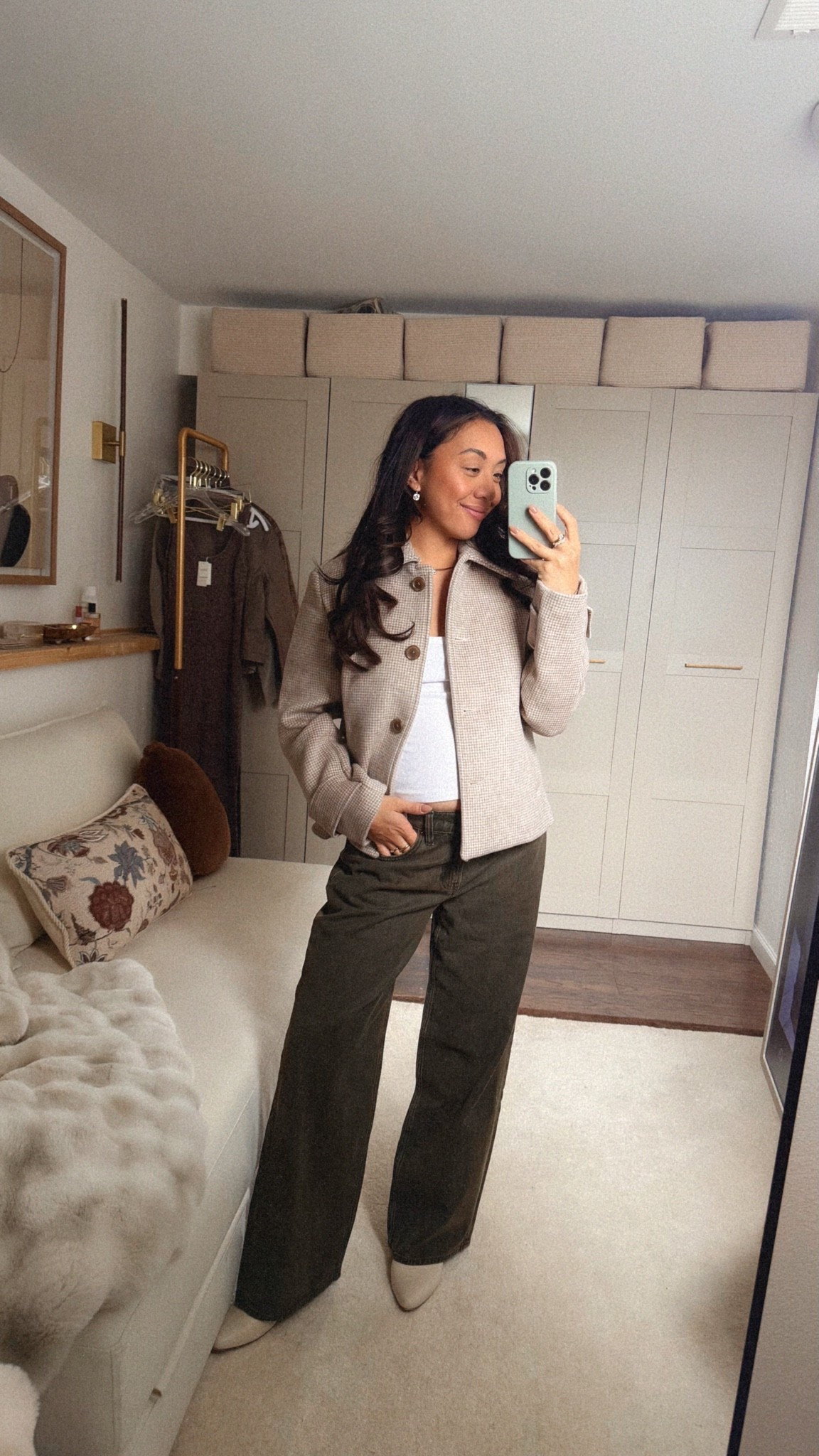Fall outfit from Abercrombie - wearing size 29 pants and M jacket

#LTKootd #LTKBump #LTKSeasonal