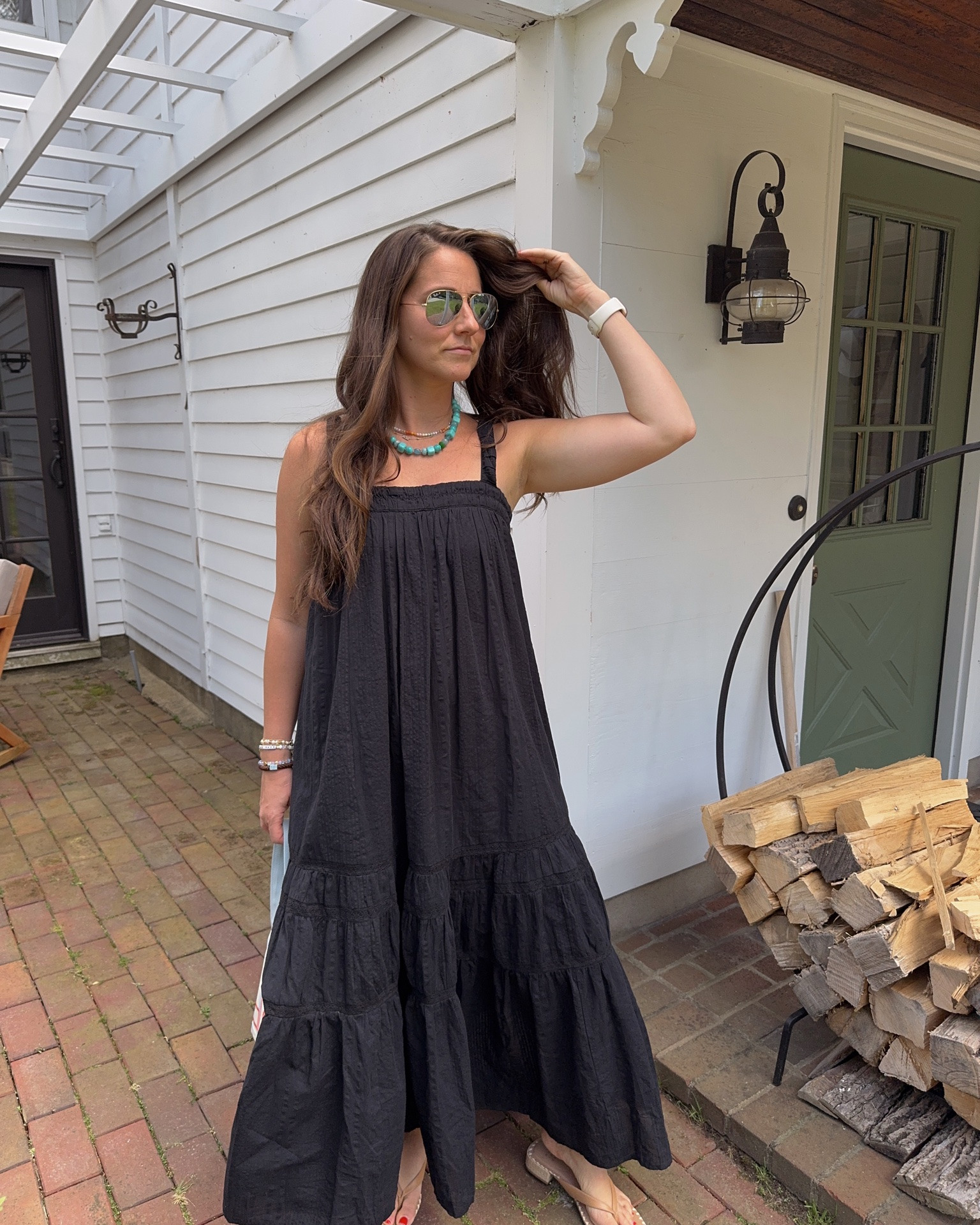 This dress is perfection! So great to throw on - love that it can be dressed up or worn casually 

Wearing size small 
Sized up .5 in the shoes

#LTKmomlife #LTKootd