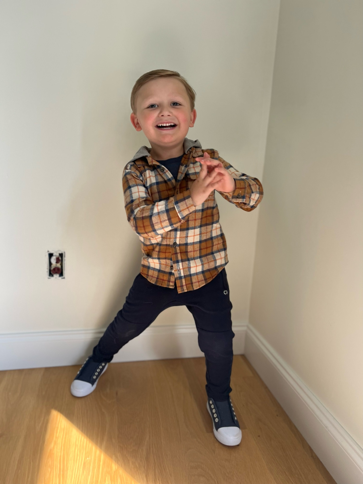 Hendrik is wearing 5T in all tops, 4T joggers & 11T shoes. All run true to size.

#Toddlerboyclothes
#falloutfits
#ootd
#toddlerootd
#toddlerboy
#toddlerboyfallclothes
#backtoschool

#LTKSeasonal #LTKHoliday #LTKkids