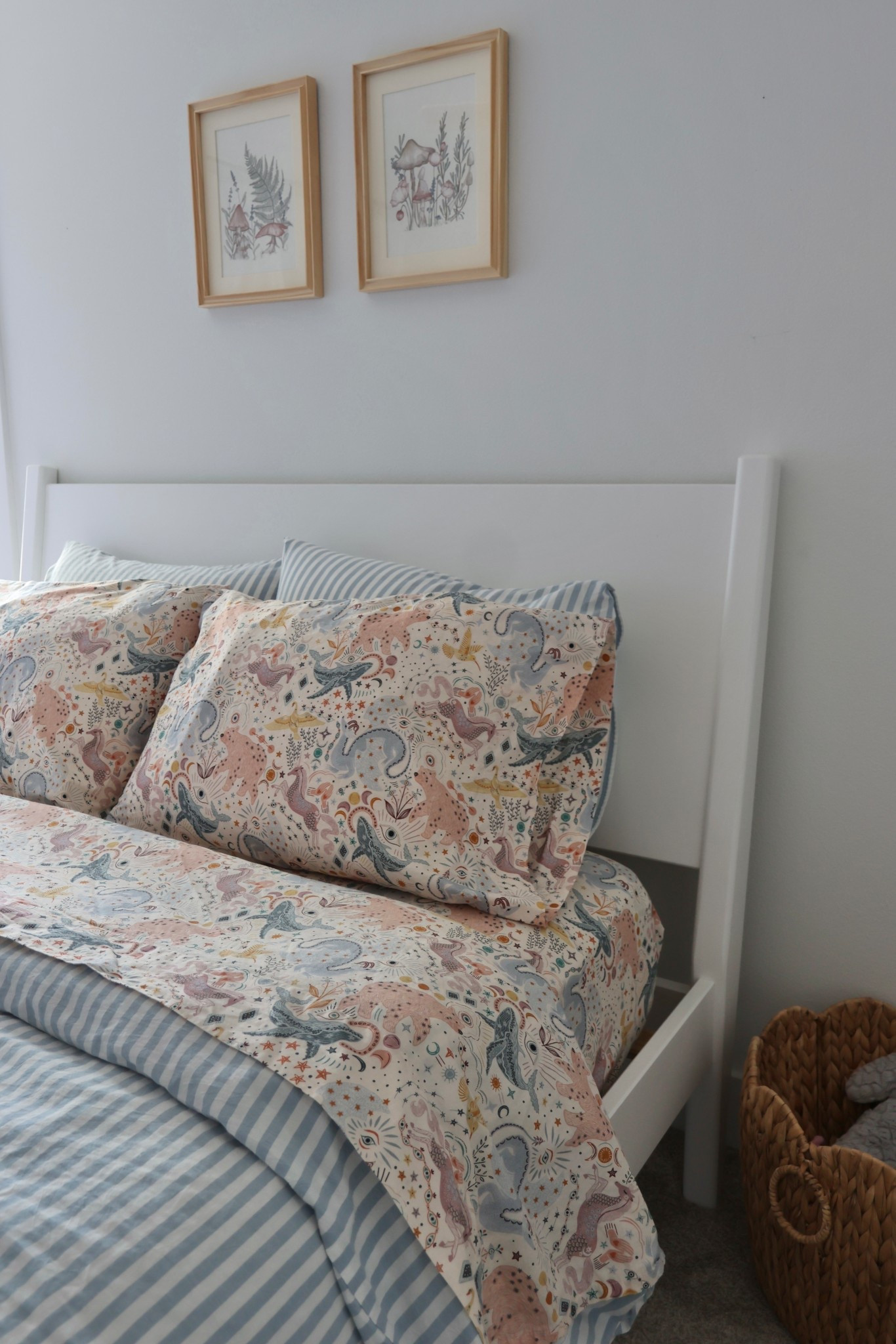 Toddler girl bedroom! 

#crateandbarrel 
#amazon 
#target 