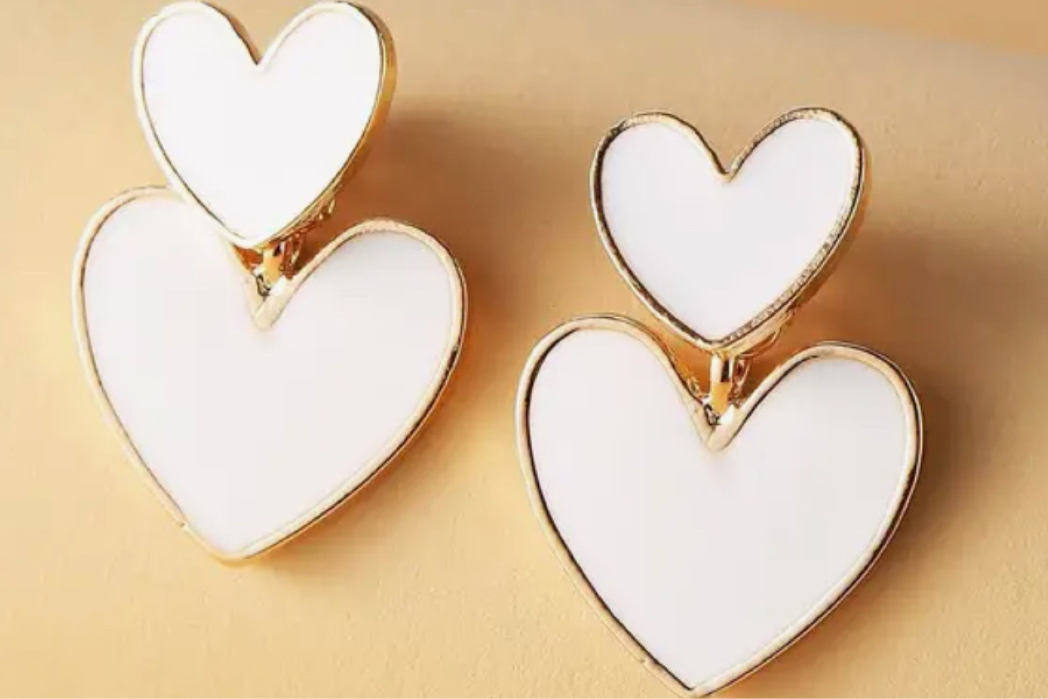 Simple white earrings 🤍

#LTKMostLoved #LTKstyletip