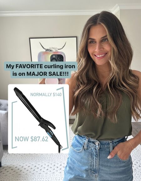 I use the 1.25 inch barrel

#haircare #beautyfinds #curlingiron #hottools #beautymusthaves 