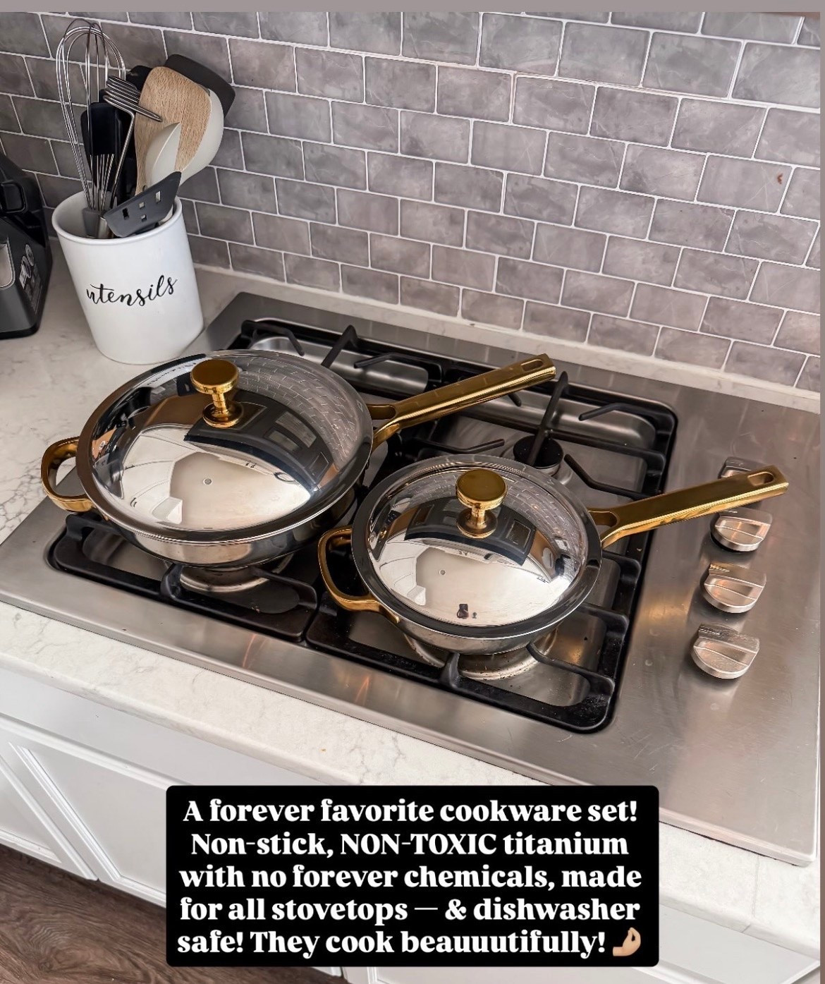 Our favorite cookware set! It’s even dishwasher safe 🤌🏻