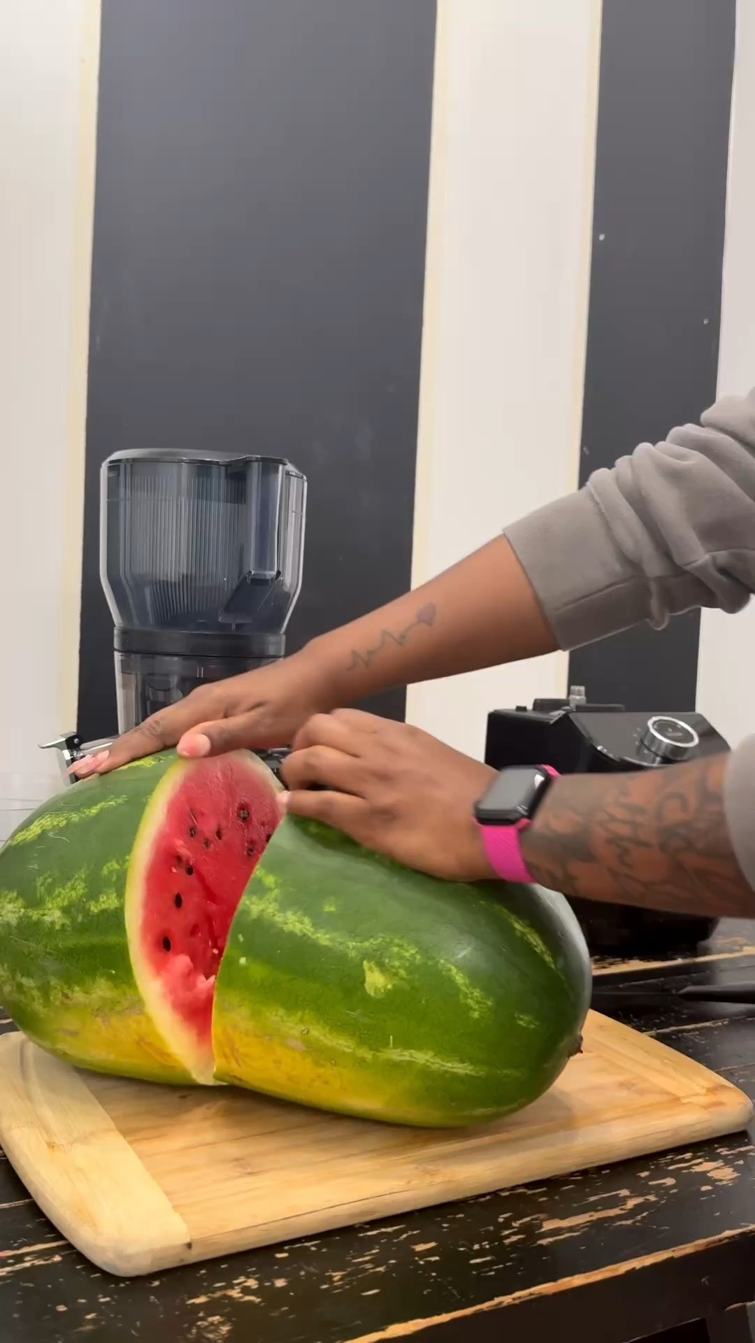 If you’ve been thinking about investing in a juicer, let this be your sign. The best cold pressed juicer on the market completely changed my routine, my consistency, and the way I take care of myself.

I linked my favorite juicer on my LTK.

#ShoppingWithPriiincesss #JuicerForLife #HealthyChoices #JuicingRoutine #WellnessJourney #MomLifeStyle #SelfCareRoutine #JuiceCleanse #HealthyHabits #DailyWellness #GlowUpSeason #LifestyleEssentials #HealthJourney #AtlantaMom #Atlantamom #Atlantabloggers #Atlantablogger #AtlantaCreator #Atlantacontentcreators #Atlantacontentcreator

#LTKselfcare #LTKHome #LTKfoodie