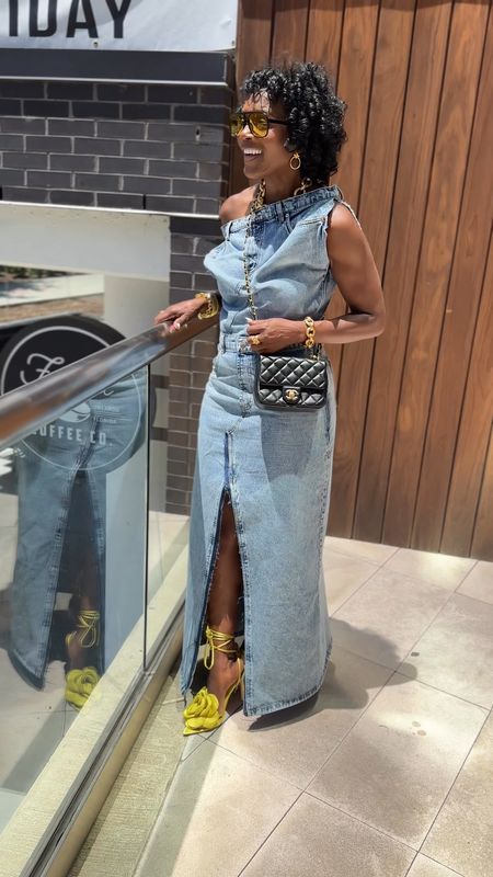 Denim and color is all the rage this summer. Wearing maxi and crossbody.  Such a fun look ! 