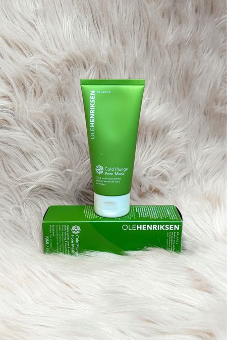 Taking the plunge with @olehenriksen’s Cold Plunge Pore Mask 💚

Inspired by the “cold plunge” step of the Scandinavian sauna cycle, this detoxifying clay mask is a delight to use as it signals it’s working. This mask is a disruptive, beautiful turquoise color, and imparts an exhilarating cooling sensation that reaches deep into pores- even after rinsing off. 

This mask addresses the following immediate results:
🔘Deeply purifies and detoxifies
🔘Diminishes look of pores
🔘Reduces and controls oil
🔘Improves skin quality; softens and refines skin
 

Add cool water, and the turquoise purifying mask “thaws” into a luxurious lather that sweeps away excess oil and impurities. With AHA and BHA, the clay mask unveils dramatically improved skin texture. Balance is restored as Green Fusion Complex and neem seed oil help replenish the skin and you see a refreshed, refined and purified Ole Glow. I use this mask on my face 1-2 times a week for 15 minutes and my skin feels brand new each time! This mask is available at both olehenriksen.com and @sephora 💚


#LTKbeauty #LTKHoliday #LTKunder50