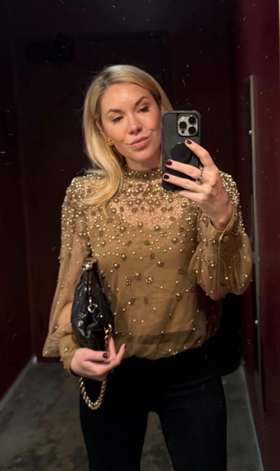 How gorgeous is this top?!
And these pants are soooo flattering!

#LTKSeasonal